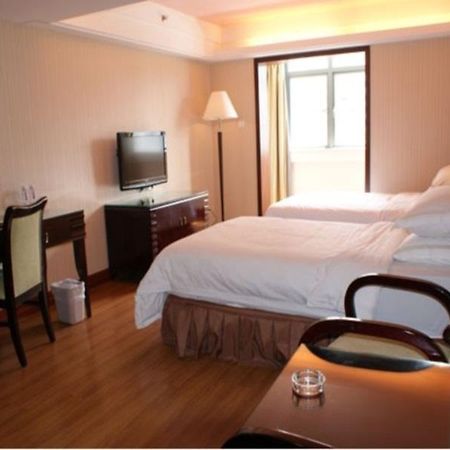 Vienna Grand Theater Branch Hotel Shenzhen Esterno foto